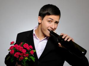 怎么喝酒能避免宿醉頭疼?別點甜甜的雞尾酒