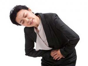 胃不舒服時怎么辦？胃痛時吃什么好？