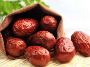 紅棗能養生但是食用需要注意搭配