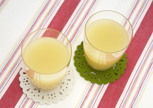 ˮ��֭���Á�����-����۵ĳɷֽ�B