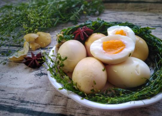 薺菜煮雞蛋需要敲破嗎?哪些人不能吃薺菜煮雞蛋?