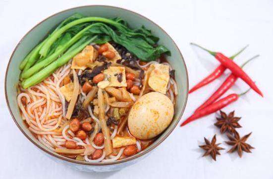 螺螄粉的粉是用什么做的?螺螄粉里的螺螄是田螺嗎?