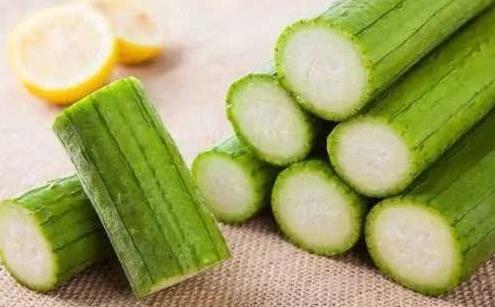 吃絲瓜下奶需要削皮嗎 絲瓜如何吃下奶