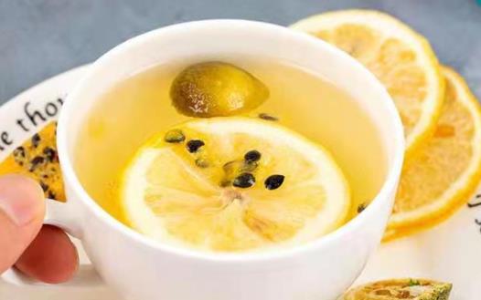 檸檬泡水隔夜可以喝嗎 檸檬泡水可以放多久