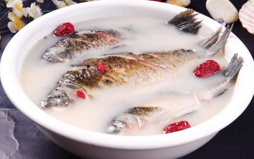 五味子鯽魚湯能豐胸嗎 鯽魚五味子湯怎么做