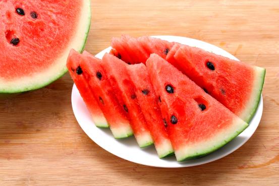 西瓜是咚咚響好還是聲音沉悶的好?西瓜越輕越好嗎?