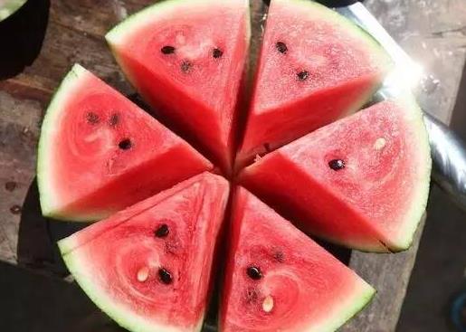 吃了隔夜的西瓜怎么辦?西瓜砰砰砰響是好瓜嗎?
