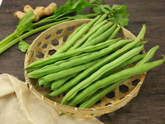 為什么四季豆焯水后還要用涼水泡一遍?四季豆有銹斑可以吃嗎?