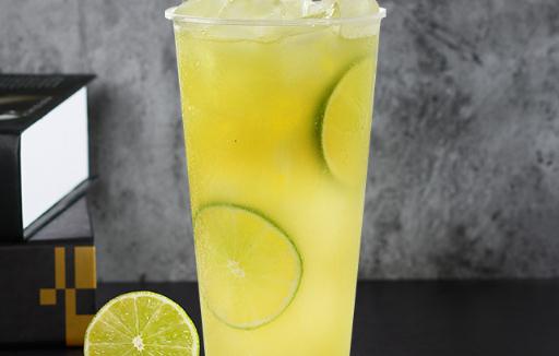 檸檬水不能白天喝是真的嗎 檸檬怎么喝才能美白