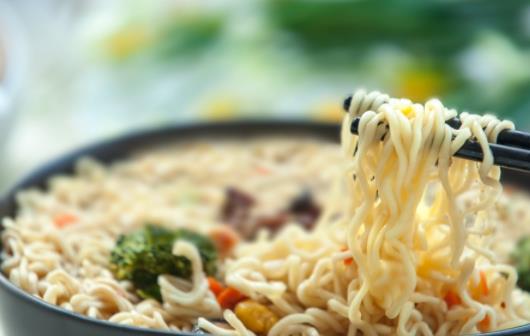 吃一個(gè)月泡面會瘦嗎 泡面適合減肥的人吃嗎