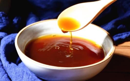 秋梨膏放生姜有什么用 所有的梨都有潤肺化痰的功效嗎