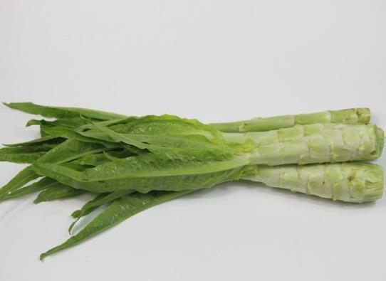 萵筍中間有點(diǎn)紅能吃嗎?萵筍不焯水可以直接炒嗎