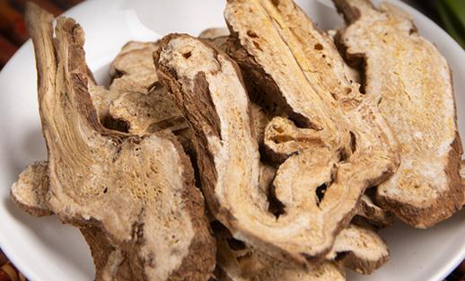 白芍不能與什么藥配伍 白芍不適合哪類人吃