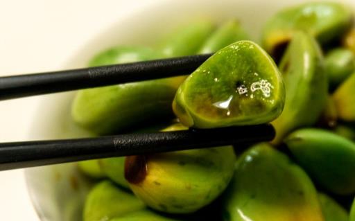 做臘八蒜要放鹽嗎 臘八蒜吃多了對身體有害嗎