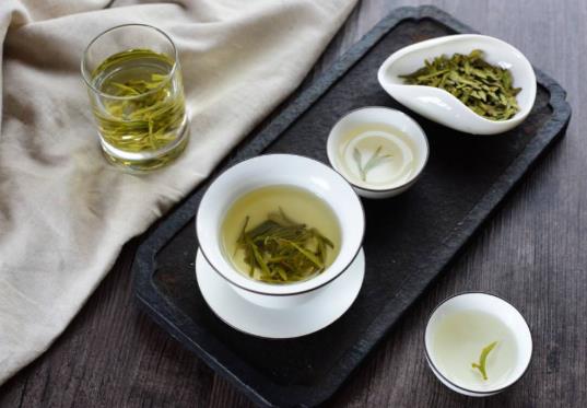 龍井茶可以用沸水泡嗎?龍井茶能用紫砂壺泡嗎