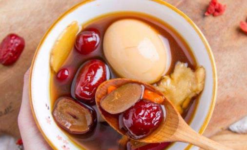 當歸煮雞蛋當歸要吃下去嗎 當歸雞蛋紅糖水的禁忌