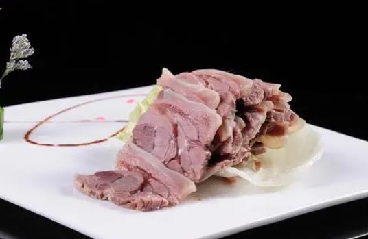 羊肉有一股膻味正常嗎?羊肉怎么處理沒有膻味?