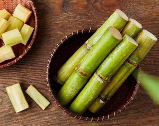 甘蔗皮能做什么?甘蔗裂了甜嗎