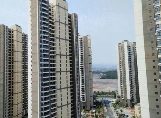 回遷房超面積怎么解決?辦理回遷房房產(chǎn)證可以寫別人名字嗎