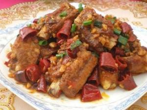 家常麻辣排骨怎么做好吃?家常麻辣排骨的做法