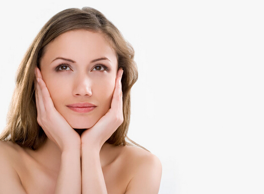 臉上脫皮是什么原因?臉上脫皮怎么護(hù)理?