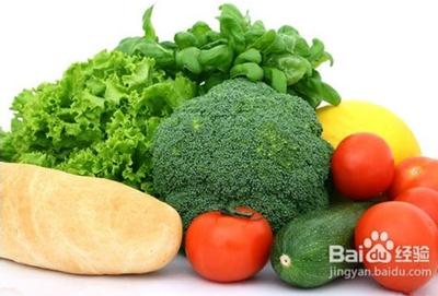 如何保養(yǎng)肌膚防電腦輻射?推薦防電腦輻射的方法:多吃含有維生素A.C.E的食物