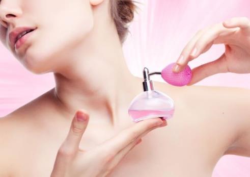 如何分辨真假香水?香水的保質期多長?香水的使用禁忌