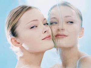 夏季如何給皮膚補(bǔ)水?夏季怎樣保養(yǎng)皮膚