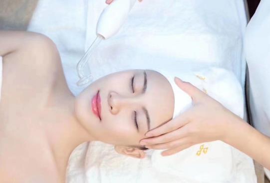 麗珠蘭的產(chǎn)品分別適合哪類肌膚?麗珠蘭黑盒試打體驗