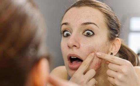 睡前美容護膚小竅門 怎么樣能夠保持皮膚的緊致