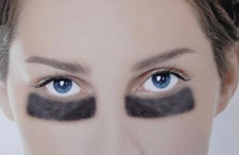 黑眼圈很重的原因 該怎么樣有效的消除黑眼圈