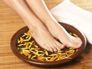 泡腳有什么好處？泡腳減肥有效嗎？