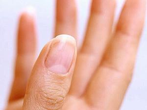 手指甲上的月牙是怎么回事?半月痕與五指關(guān)系