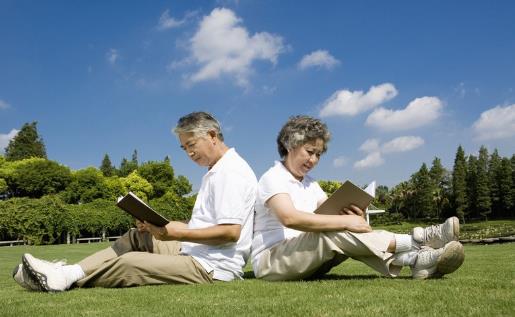 老年人動作慢催不得:吃飯快消化差起床急血壓高