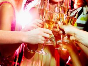 逢年過節最易吃撐了、喝高了、玩累了、睡不足