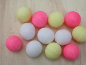 使用樟腦丸應(yīng)注意什么？樟腦丸對(duì)人有害嗎