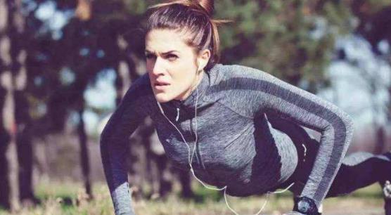 做俯臥撐有哪些好處?做俯臥有哪些注意事項?