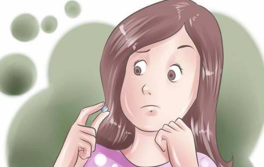 白癜風有哪些癥狀?患白癜風的原因有哪些?