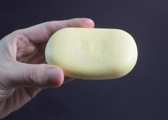 臉上有痘痘能用硫磺皂洗臉嗎?硫磺皂洗澡會過敏嗎?