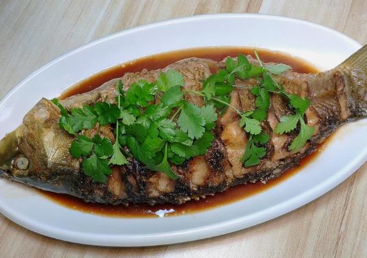 魚刺卡在喉嚨有什么癥狀?魚刺卡在舌頭根部怎么辦?