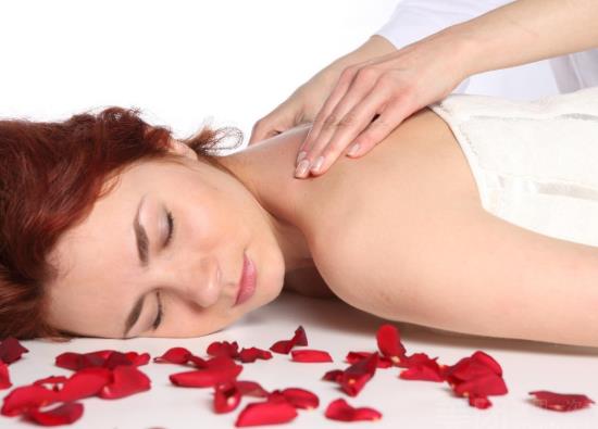 精油開背能不能天天做?精油開背會導致流產嗎