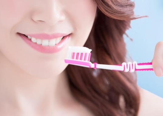 刷牙要刷舌頭嗎?刷牙的水溫在多少度比較合適