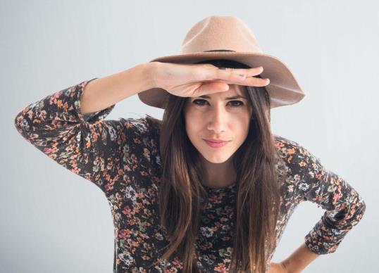 頭一戴帽子就癢是什么原因?戴帽子頭發痛是怎么回事