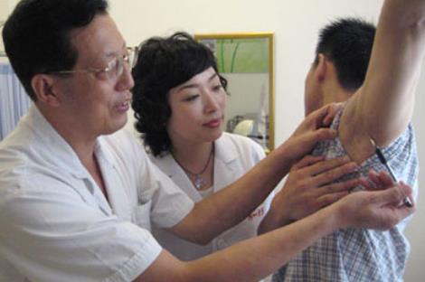 什么是腋臭什么原因會引起腋臭 有腋臭該怎么辦怎么根治