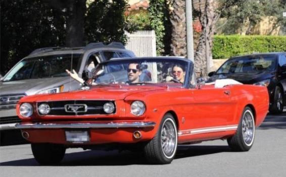 卡戴珊家族23歲肯豆榮獲年度“最賺錢(qián)模特” 年收入上億力壓眾超模