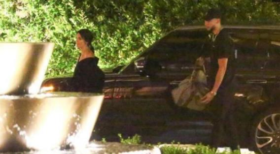 卡戴珊家族23歲肯豆榮獲年度“最賺錢(qián)模特” 年收入上億力壓眾超模