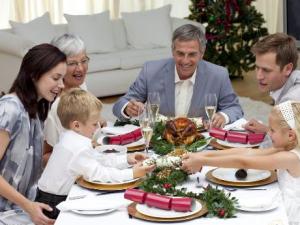 如何培養孩子餐桌禮儀？12個最基本禮儀告訴你