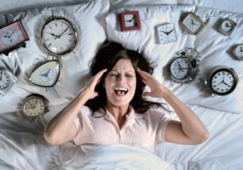 ��˯���ѵ��ˑ�ԓ��ʲô��˯�߲��ó�ʲô��ã�