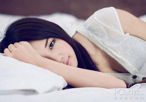 ˯�߲�����ʽ��ռ�חl��20��˯��С����������Ů��˥��