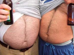 睡眠質量問題是影響啤酒肚的主因